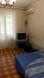 вул. Хантадзе, 4